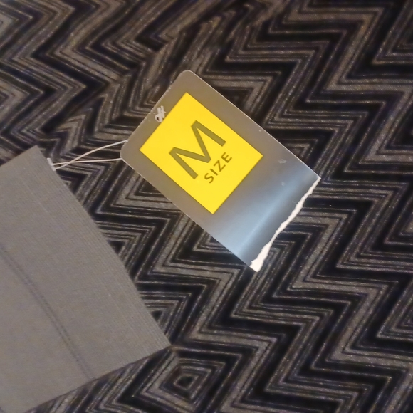 One5one black patterned pants nwt - Picture 2 of 6